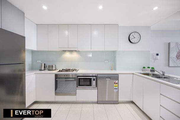 1106A/8 Bourke Street, Mascot NSW 2020 - Apartment For Rent | Domain - Photo 1