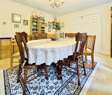 4 bedroom detached house to rent - Photo 5