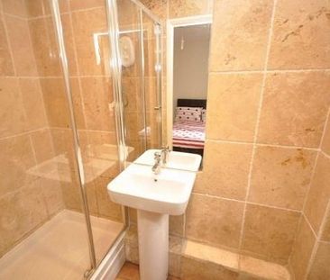 1 Bed - Tudor House, Kirkgate, Town Centre, Huddersfield - Photo 4