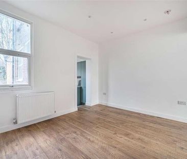 Scotland Green Road, Enfield, EN3 - Photo 1