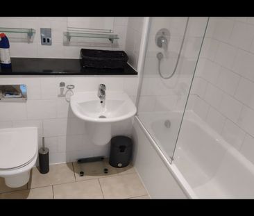 1 Bed Flat, Navigation Street, LE3 - Photo 2