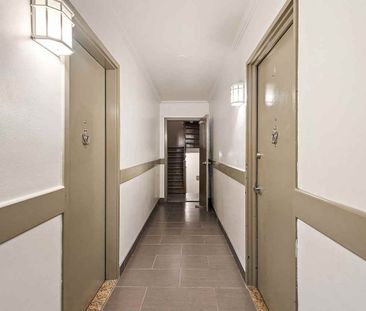 9265 Rue Airlie apartment — Montréal, QC (1-Bedroom) - 1 Bedroom - Photo 4