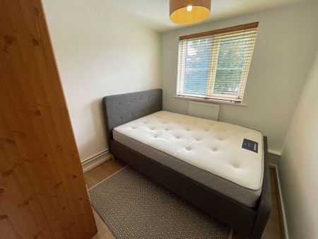 2 bedroom to let - Photo 4