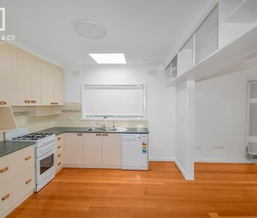 Well Presented and Conveniently Located Near GV Health - Photo 4