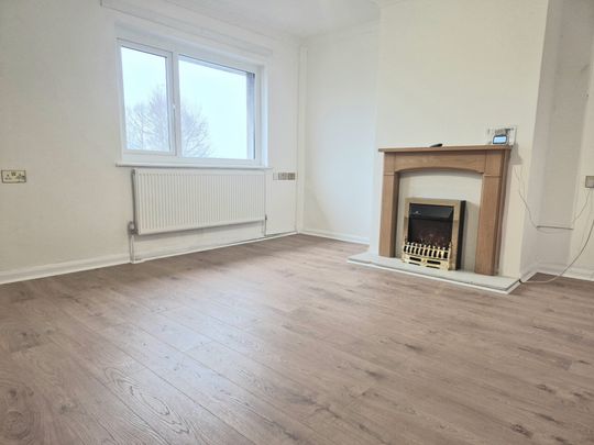 Towngate, Sowerby Bridge - Photo 1