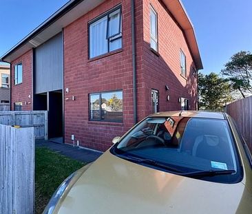 Modern 3-bedroom home for rent - Photo 6