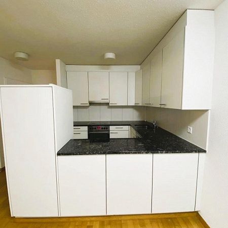 Charmante 3-Zimmerwohnung mit sonnigem Balkon in Ittigen - Photo 1