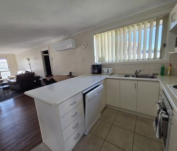 BEAUTIFULLY APPOINTED AND FULLY FURNISHED TWO (2x) BEDROOM FREE STA... - Photo 6