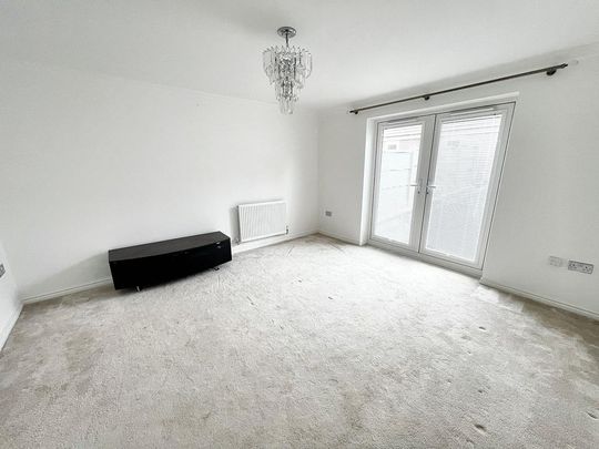 3 bedroom terraced house to rent - Photo 1