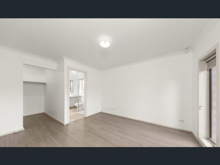 Take Advantage of This Tarneit Beauty&excl; - Photo 3