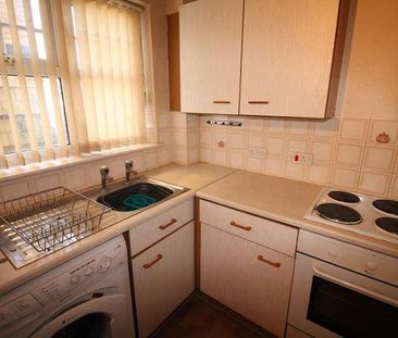 Barons Court - Luton - - Bedroom Apartment, LU2 - Photo 1