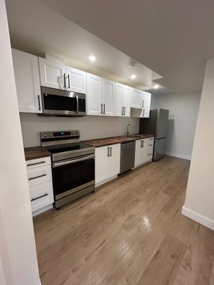 For Lease - 144 Woodchester Avenue, Bracebridge, Ontario - Photo 1