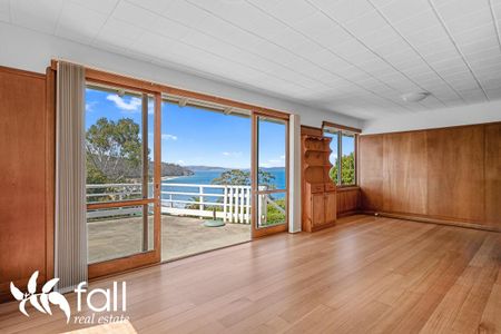 Light-Filled Living With Water Views - Photo 3