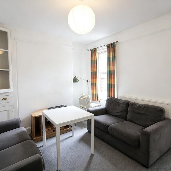 4 bedroom terraced house to rent - Photo 1
