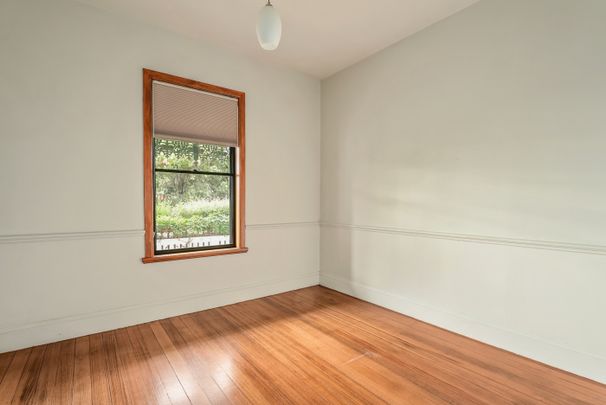 Convenient and Central - Photo 1