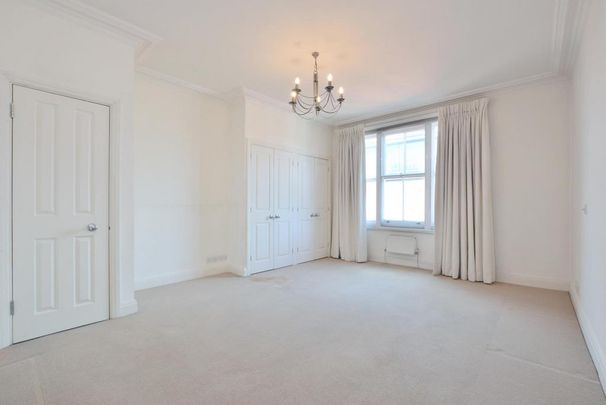 3 bedroom flat to rent - Photo 1