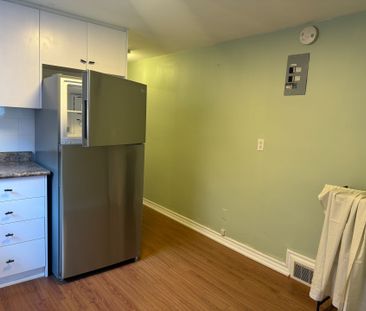 For Lease - 122 PORTLAND Street Unit# 1, Toronto, Ontario - Photo 2