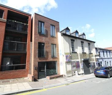 Studio to rent - Photo 2
