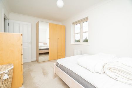 Woodall Close, Middleton, Milton Keynes, MK10 - Photo 4