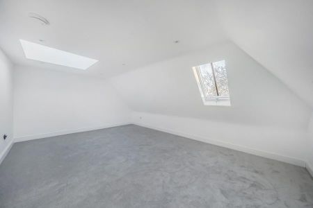 3 bedroom apartment to rent - Photo 5