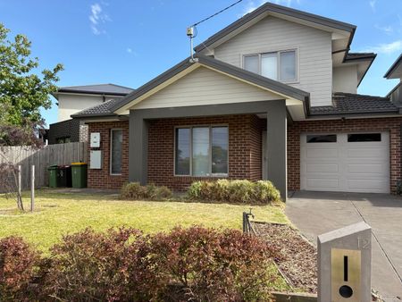 12 Dennis Street, Heidelberg Heights - Photo 5
