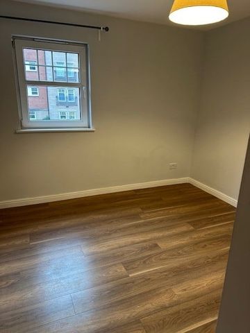 3 Bed Flat, Pleasance Street, G43 - Photo 2