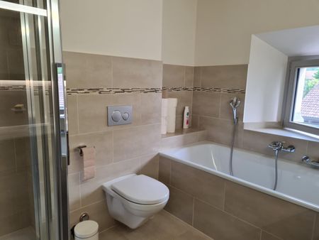 Très beau triplex 6 pièces atypique et tranquille avec jardin à Vessy - Foto 5