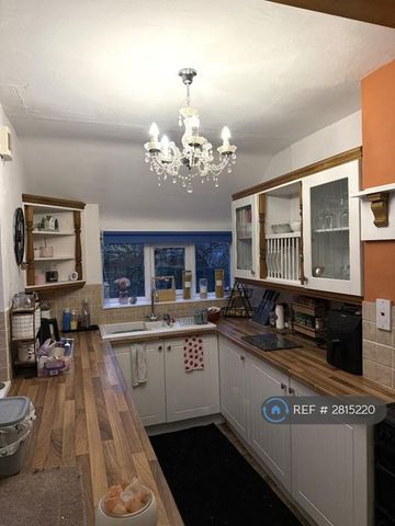 2 bedroom terraced house to rent - Photo 4