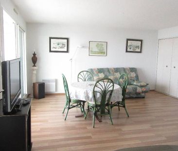 Location Appartement 2 pièces 64m² - Photo 2