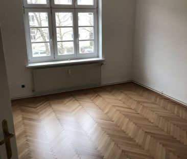 SANIERTER FAMILIENHIT! Leistbare 4 Zimmer Wohnung mit Balkon - Photo 2