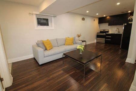 For Lease - 158 Kingshill Road Unit# Lower, Richmond Hill, Ontario - Photo 4