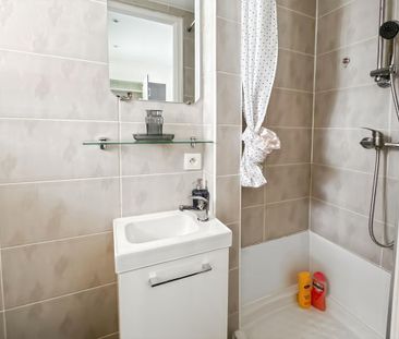 Location Appartement 1 pièce Meublé 19m² ANTIBES 06160 - Photo 5