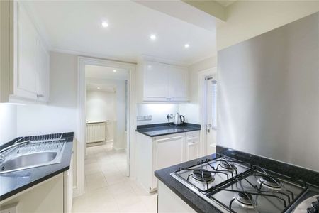A charming one bedroom garden flat in a prime Chelsea location, perfectly placed for the famous Kings Road. - Photo 4