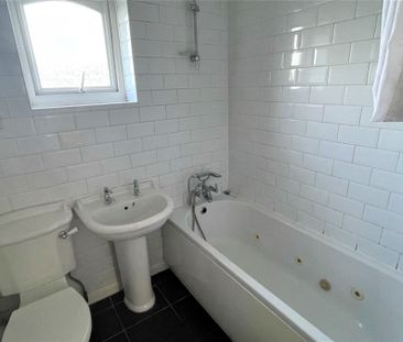 Bilberry Grove, Taunton - Photo 5