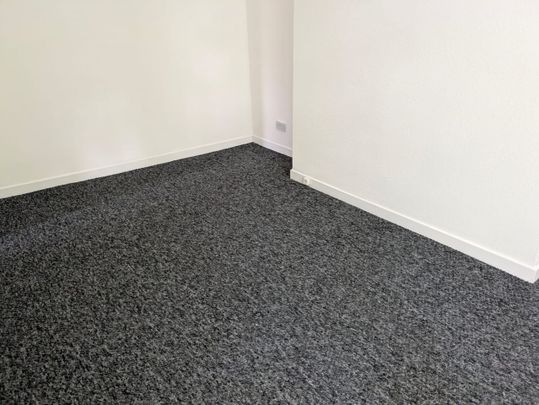 2 Bed Flat, Prospect Vale, L6 - Photo 1