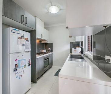 1/34-36 Girraween Road - Photo 1