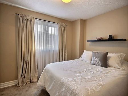 For Lease - 2500 Cobbinshaw Circle, Mississauga, Ontario - Photo 4