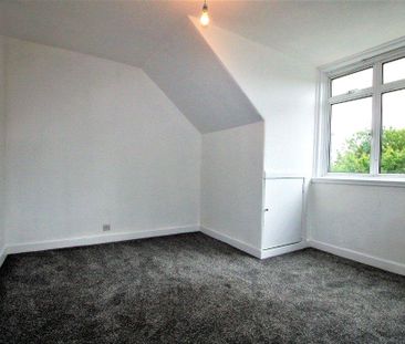 4 bedroom detached house to rent - Photo 3