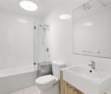 Modern 3-Bedroom Townhouse in Prime Morningside Location - Photo 6