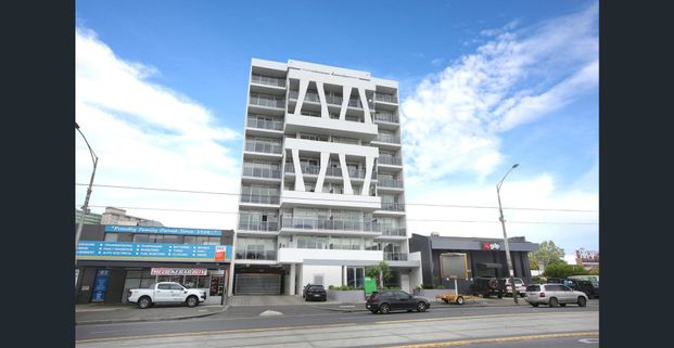 Stylish two bedroom in North Melbourne - Photo 1