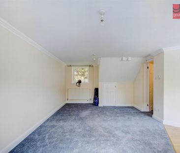 Yew Tree Court, Chy Hwel, Truro, Cornwall, TR1 1AF - Photo 2