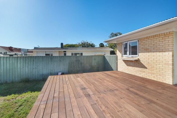 Three Bedroom Family Home - Photo 1