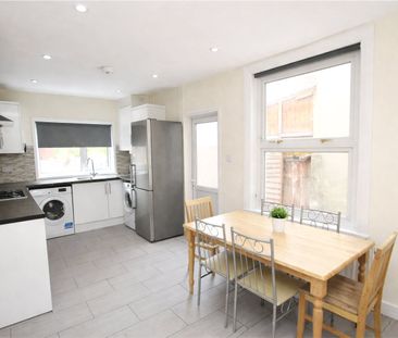 Holmewood Road, London, SE25 6UY - Photo 2