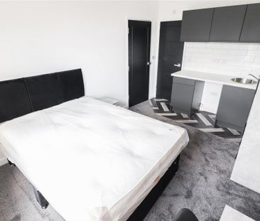 Studio to rent - Photo 3