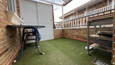 An excellent apartment for long term rental in the heart of Torrevieja. - Photo 3