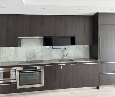 For Lease - 117 McMahon Drive Unit# 3805, Toronto, Ontario - Photo 2