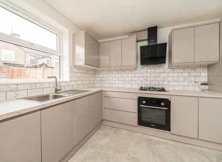 Durham Road Canary Wharf, E16 - Photo 4