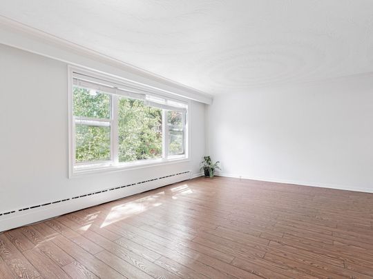 For Lease - 76 Walmsley Boulevard Unit# 3, Toronto, Ontario - Photo 1