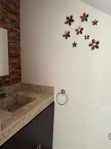 Townhouse de 2 recámaras, sin amueblar, en privada. - Photo 5