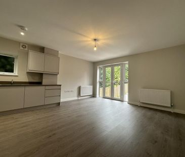 2 bedroom apartment to rent - Photo 3